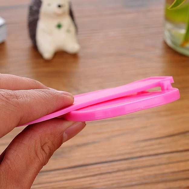 3 Pcs Folding Charging Mobile Holder (Random Color)