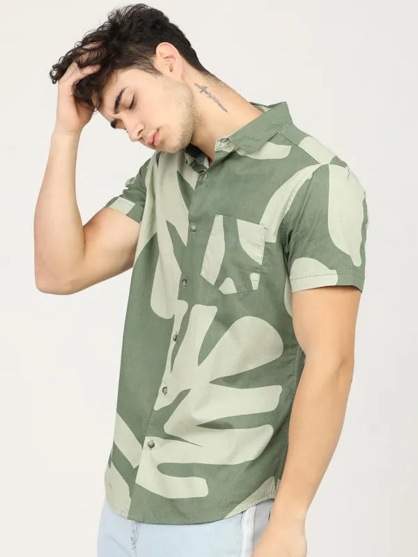 Suburbans Men Green Printed Slim Fit Casual Shirts