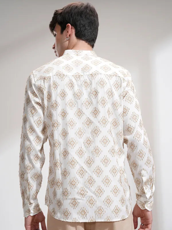 Men White Printed Slim Fit Casual Shirt