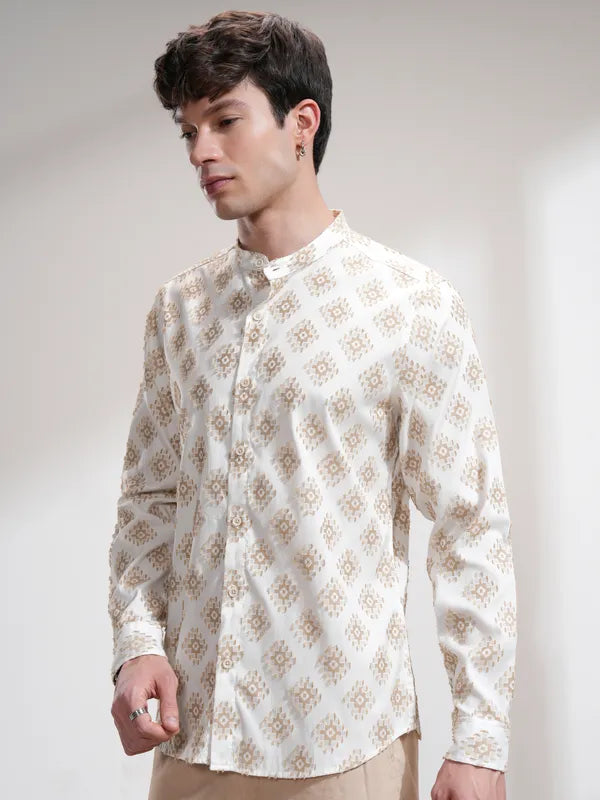 Men White Printed Slim Fit Casual Shirt