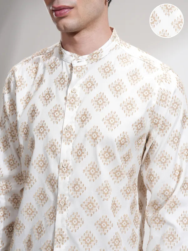 Men White Printed Slim Fit Casual Shirt