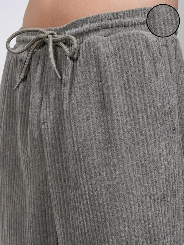 Suburbans  Men Grey Loose Fit Solid Casual Trouser