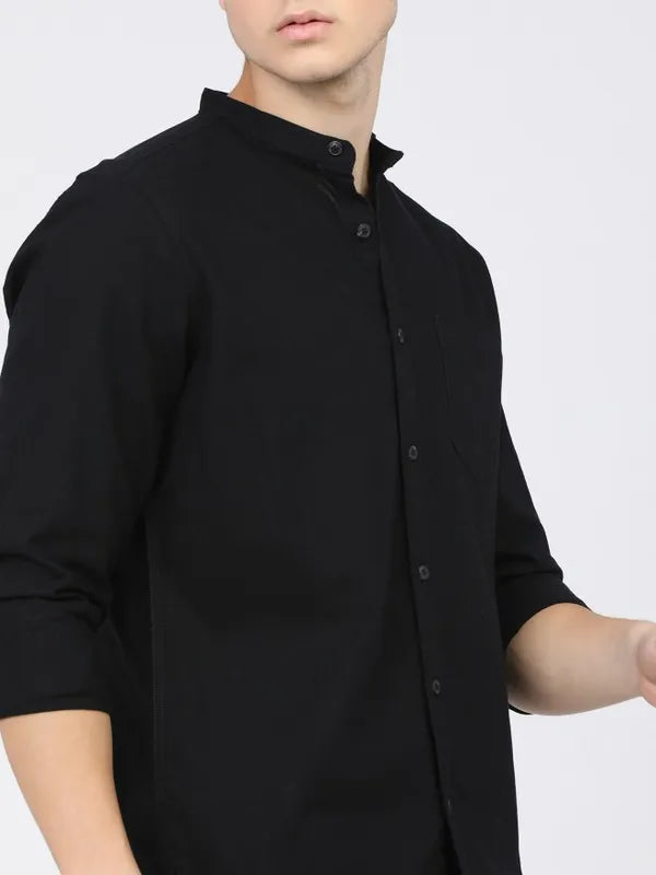 Suburbans Men Black Solid Slim Fit Casual Shirts