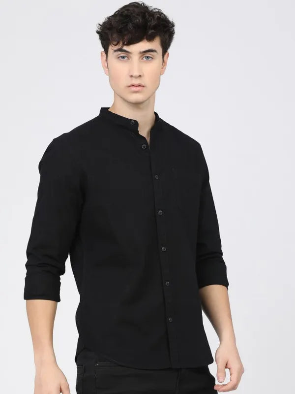 Suburbans Men Black Solid Slim Fit Casual Shirts