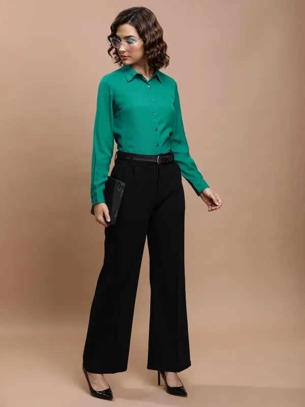 Suburbans Women Green Solid Casual Shirts