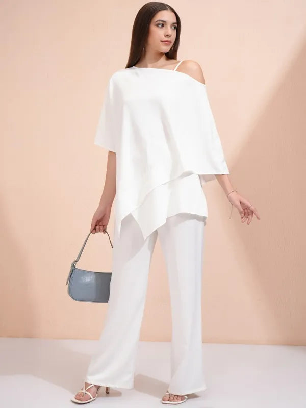 Suburbans  Women White Solid Regular Top