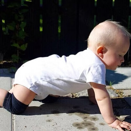 Baby Crawling Knee Cap (Random Colors)