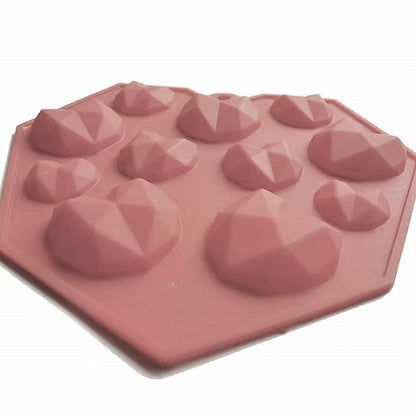 11 Cavity Diamond Heart Shape Chocolate Mold