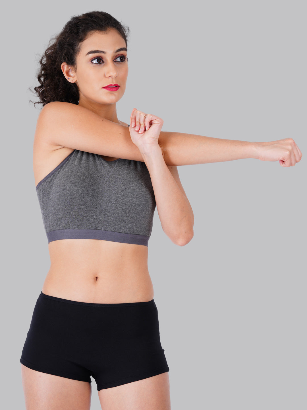 SPORTS BRA WITH STRAP