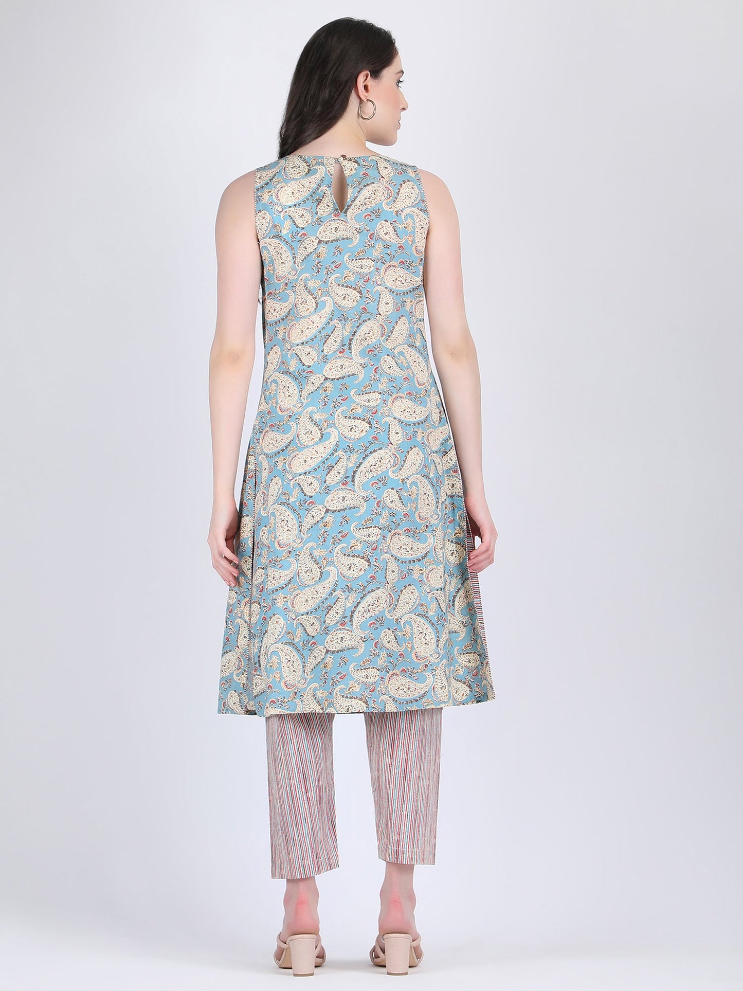 COTTON PAISLEY PRINT BOX PLEATS KURTA WITH PENCIL PANTS BLUE