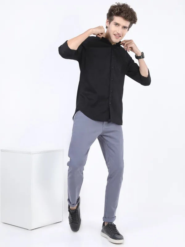 Suburbans Men Black Solid Slim Fit Casual Shirts