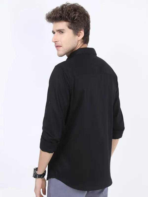 Suburbans Men Black Solid Slim Fit Casual Shirts