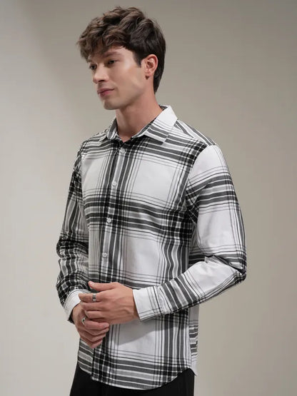 Suburbans Men White Checked Slim Fit Casual Shirt
