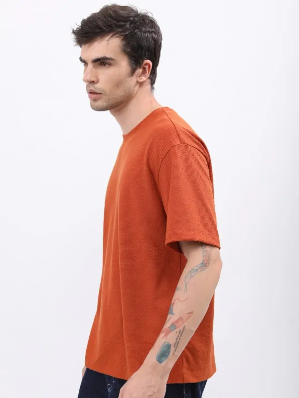 Suburbans Men Terracotta Solid Round Neck T-Shirts