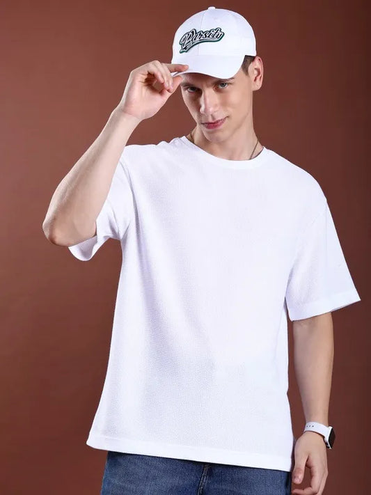 Suburbans Men White Solid Round Neck T-Shirts