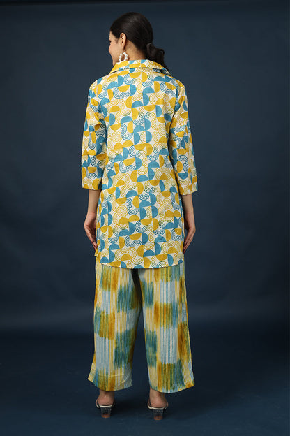 Yellow Blue Abstract Pattern Printed Kurta Pyjama Set