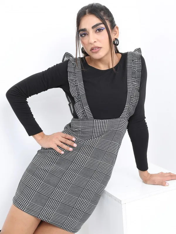 Suburbans  Women Black Checked Bodycon Dresses