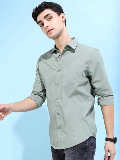 Suburbans Men Green Solid Slim Fit Casual Shirts
