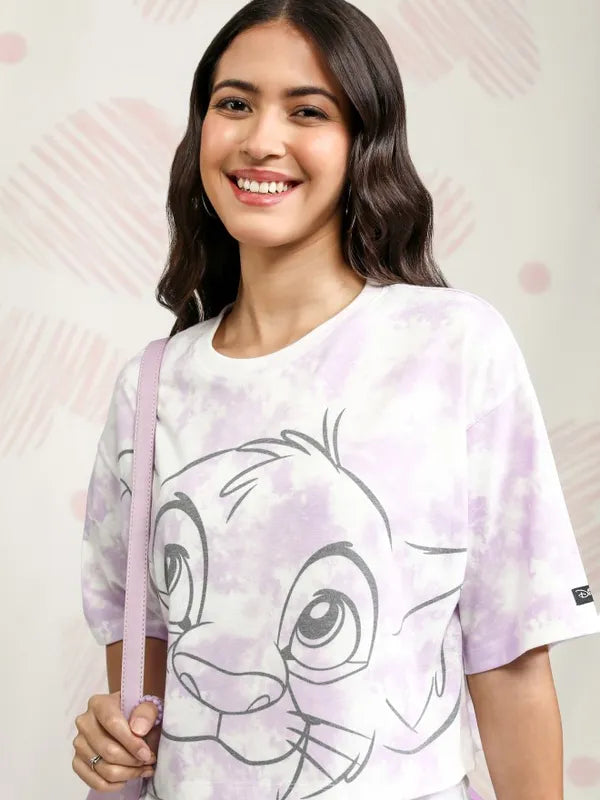 Suburbans Women Lavender Lion King Printed Body Fit T-Shirt