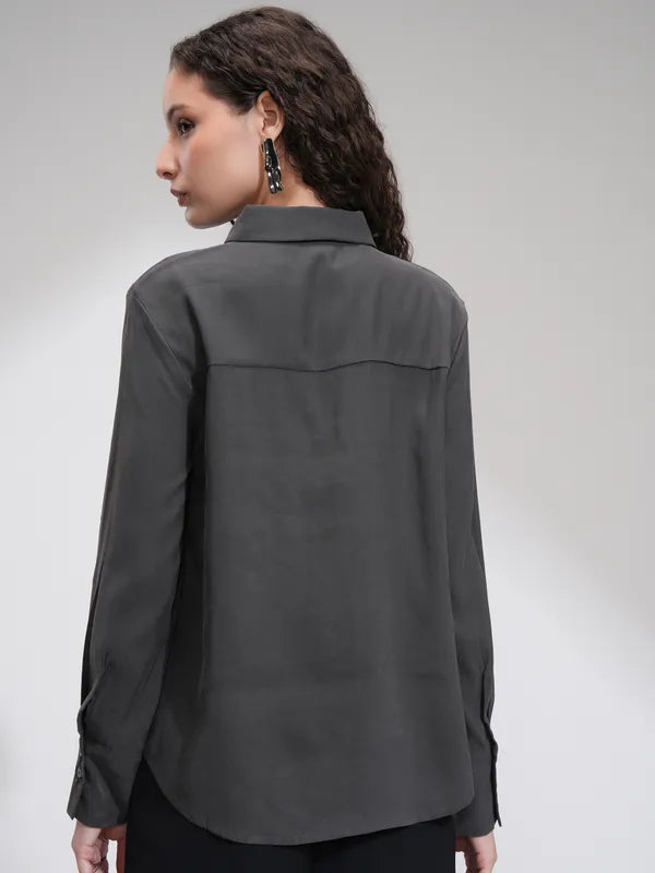 Suburbans  Women Charcoal Solid Relaxed Fit Casual Shirt