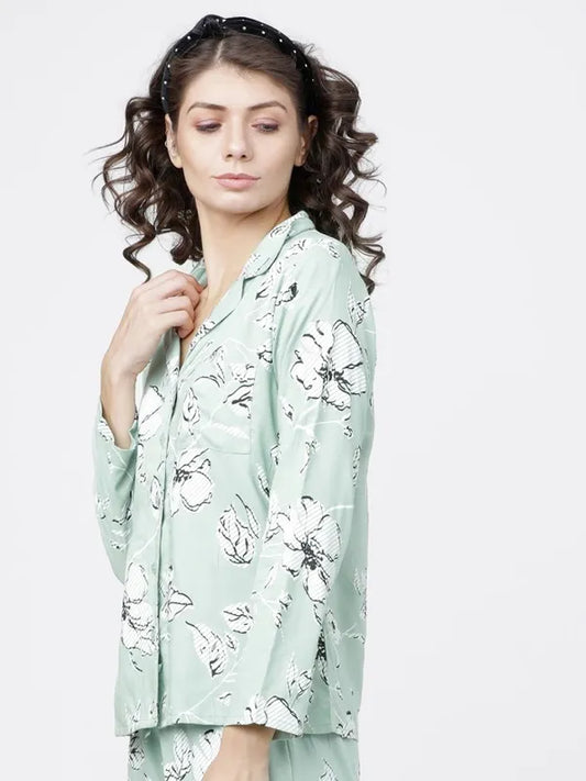 Suburbans   Women Green Printed Regular Fit Casual Shirt