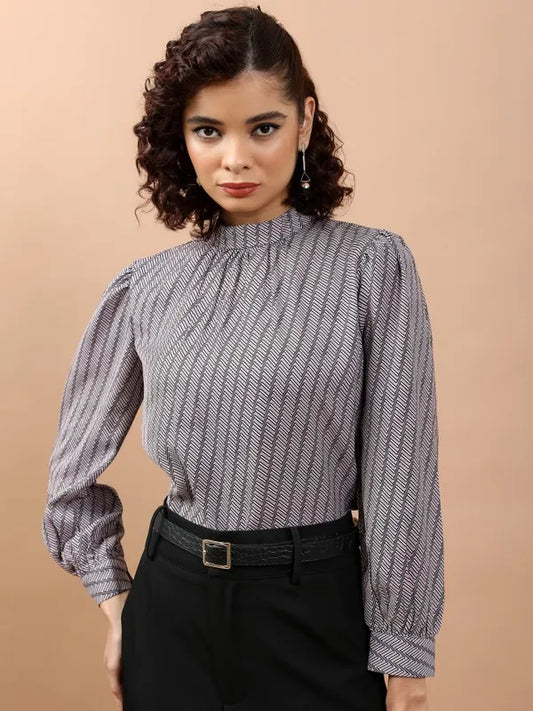 Suburbans  Women White Printed Blouson Tops
