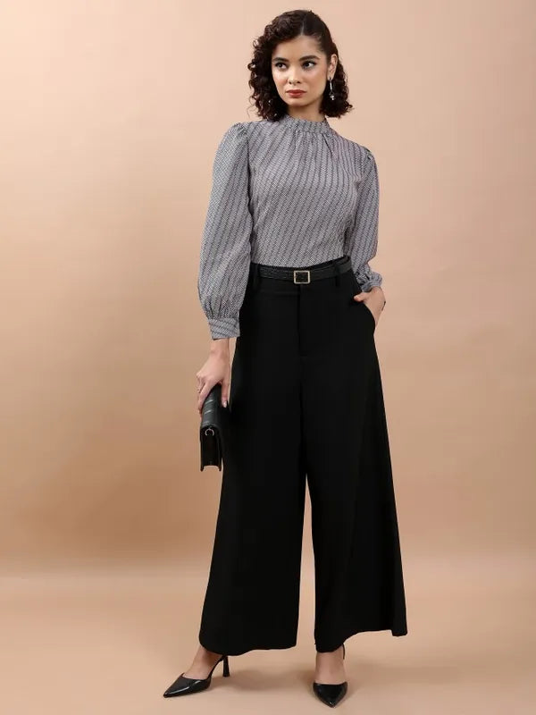 Suburbans  Women White Printed Blouson Tops