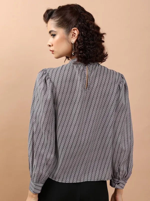 Suburbans  Women White Printed Blouson Tops
