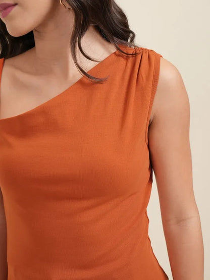 Suburbans  Women Rust Solid Fitted Top