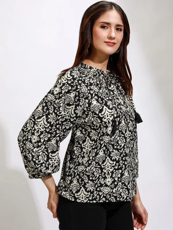 Suburbans  Women Black Printed Regular Top