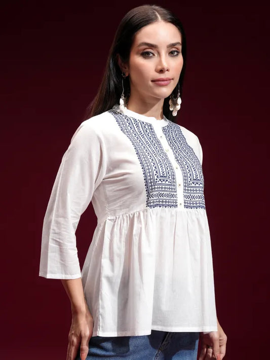 Suburbans  Women Off White Printed Empire Tops